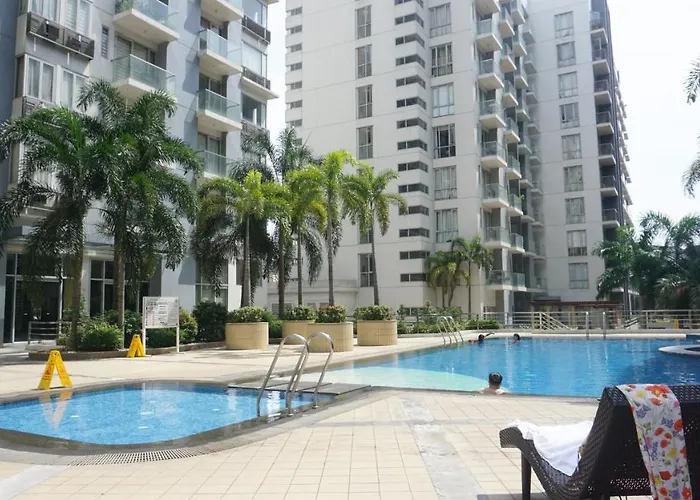 Apartment Palm Tree By Beth *